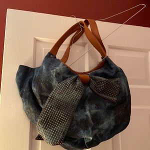 Outstanding Jean purse with bow
